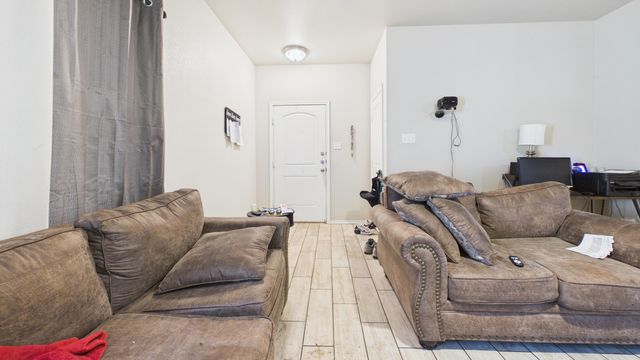 9801 Uvalde Avenue, Lubbock, TX 79423