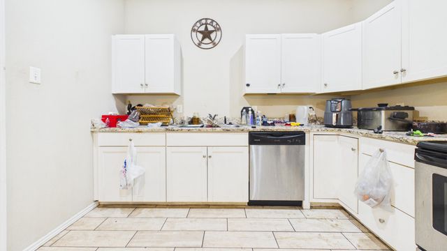 9801 Uvalde Avenue, Lubbock, TX 79423