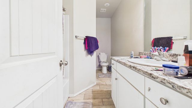 9801 Uvalde Avenue, Lubbock, TX 79423