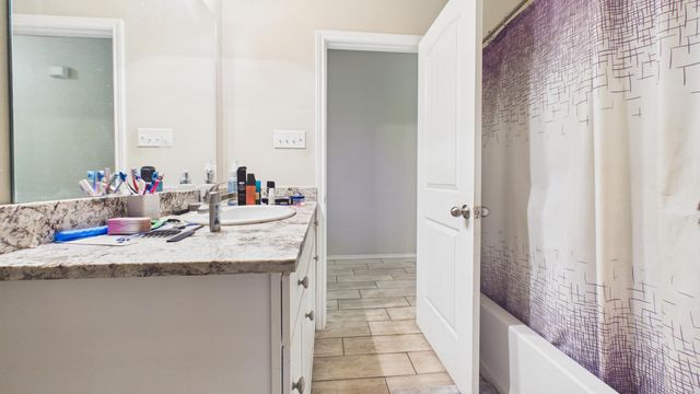 9801 Uvalde Avenue, Lubbock, TX 79423
