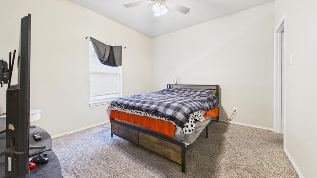 9801 Uvalde Avenue, Lubbock, TX 79423