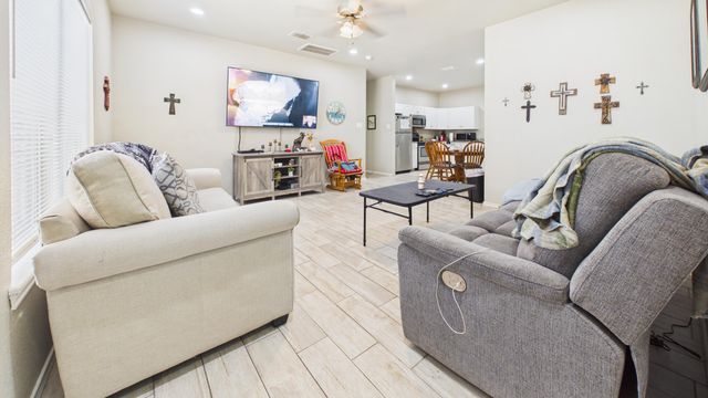 9801 Uvalde Avenue, Lubbock, TX 79423