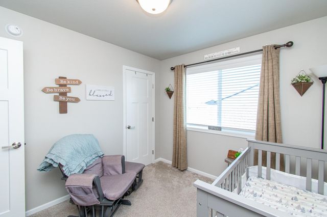 7912 Cottonwood Boulevard, Horace, ND 58047