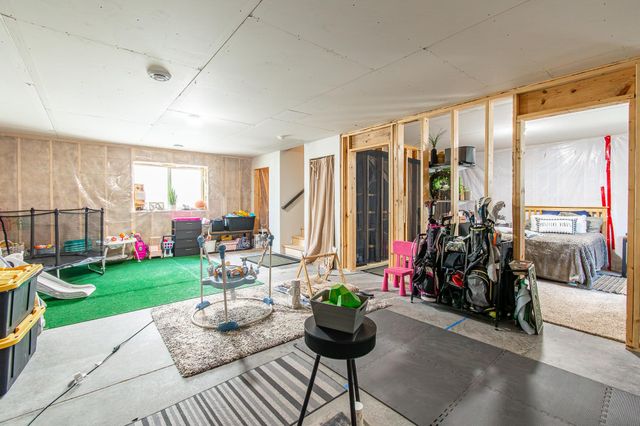 7912 Cottonwood Boulevard, Horace, ND 58047