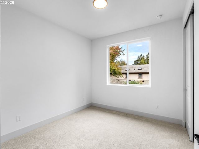 7605 N WOOLSEY Ave, Portland, OR 97203