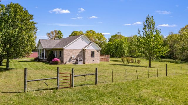 15495 Cainsville Rd, Milton, TN 37118