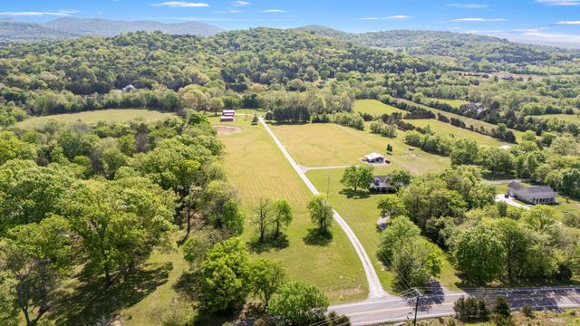 15495 Cainsville Rd, Milton, TN 37118