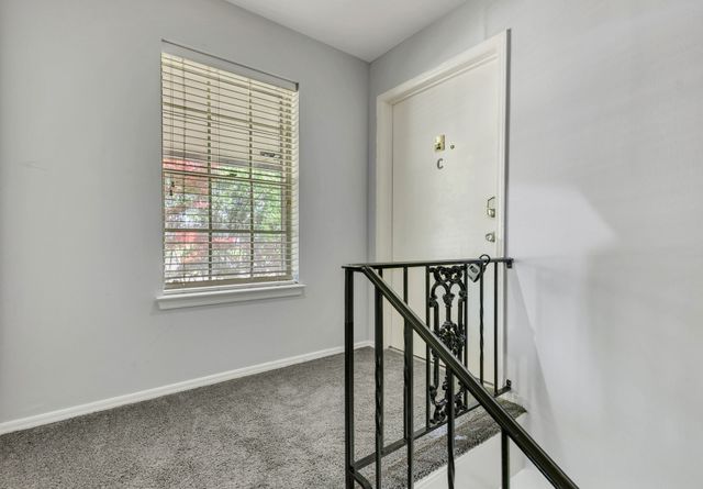 7718 Royal Lane 214, Dallas, TX 75230