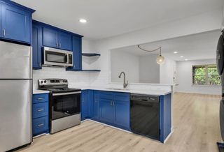 7718 Royal Lane 214, Dallas, TX 75230