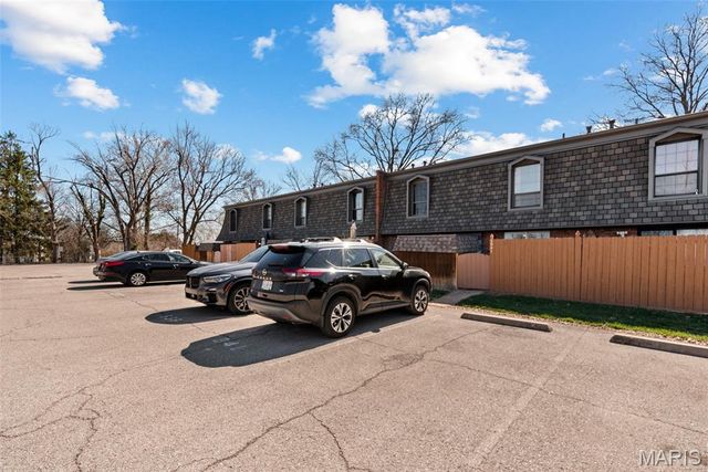 1841 Mansard Drive, Mehlville, MO 63125