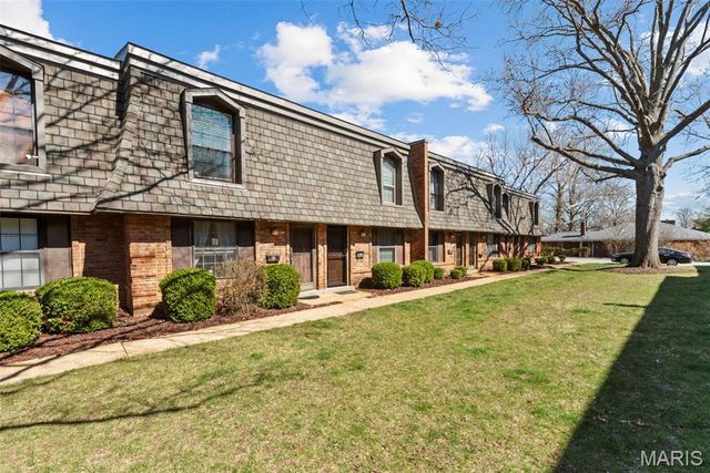 1841 Mansard Drive, Mehlville, MO 63125