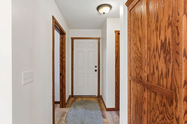 201 Montana Avenue, Big Lake, MN 55309