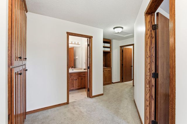 201 Montana Avenue, Big Lake, MN 55309