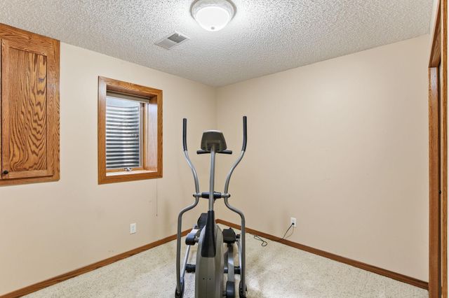 201 Montana Avenue, Big Lake, MN 55309