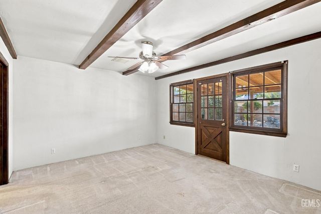 6725 Lucille Avenue, Bakersfield, CA 93308