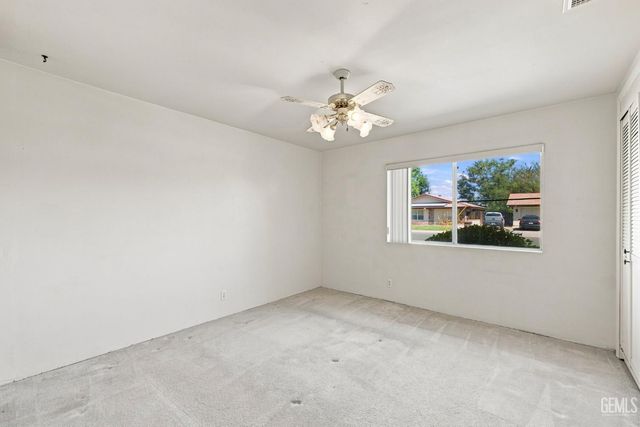 6725 Lucille Avenue, Bakersfield, CA 93308