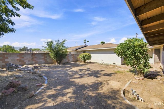 6725 Lucille Avenue, Bakersfield, CA 93308