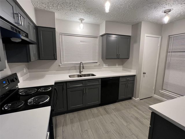 3611 Macon Place Court, Houston, TX 77082