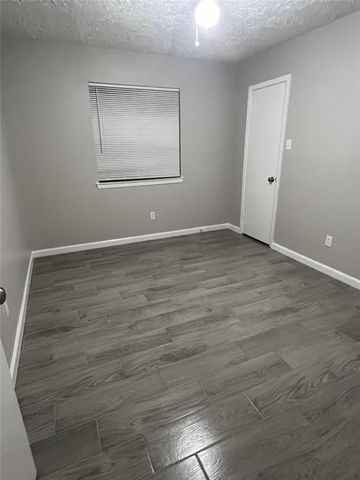 3611 Macon Place Court, Houston, TX 77082