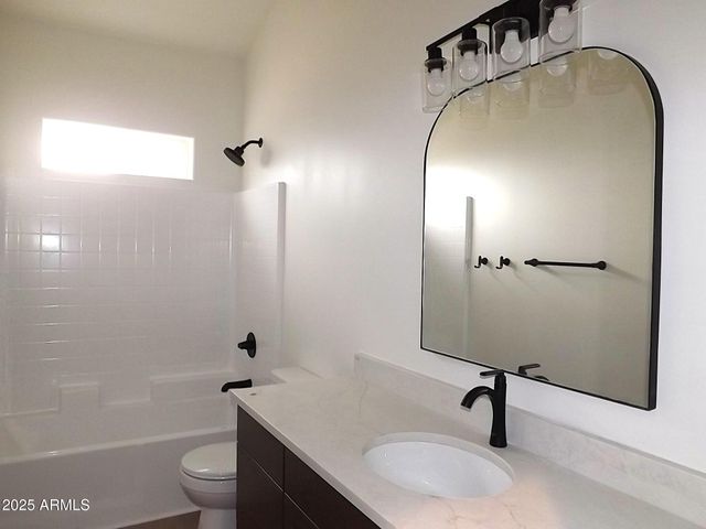 2763 SUNFLOWER Drive, Overgaard, AZ 85933