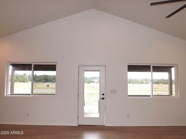 2763 SUNFLOWER Drive, Overgaard, AZ 85933