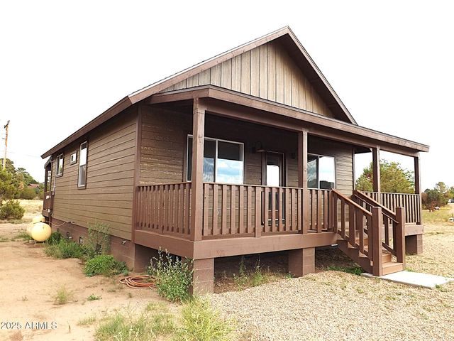 2763 SUNFLOWER Drive, Overgaard, AZ 85933