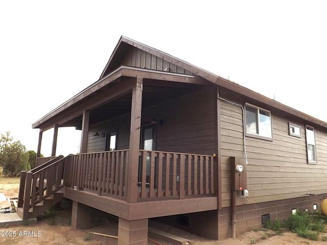 2763 SUNFLOWER Drive, Overgaard, AZ 85933