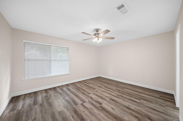 2134 Tower Bridge Road, Pearland, TX 77581