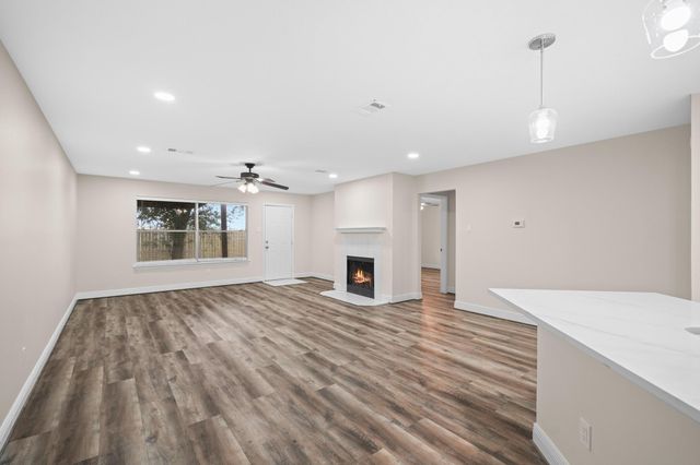 2134 Tower Bridge Road, Pearland, TX 77581