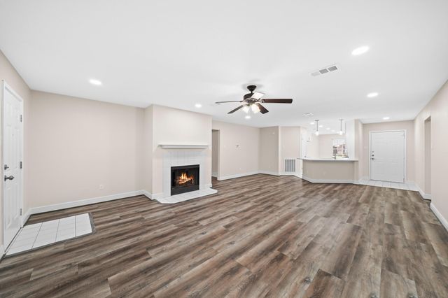 2134 Tower Bridge Road, Pearland, TX 77581