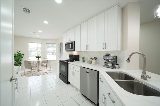 2134 Tower Bridge Road, Pearland, TX 77581