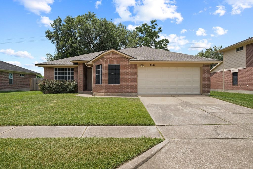 2134 Tower Bridge Road, Pearland, TX 77581