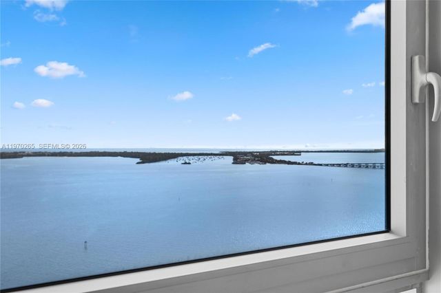 1331 Brickell Bay Dr 2903, Miami, FL 33131