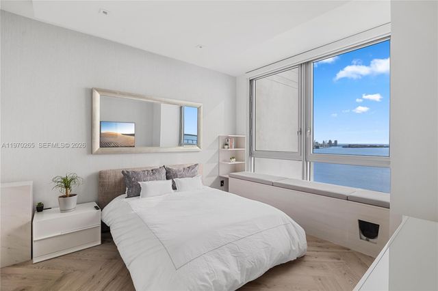 1331 Brickell Bay Dr 2903, Miami, FL 33131