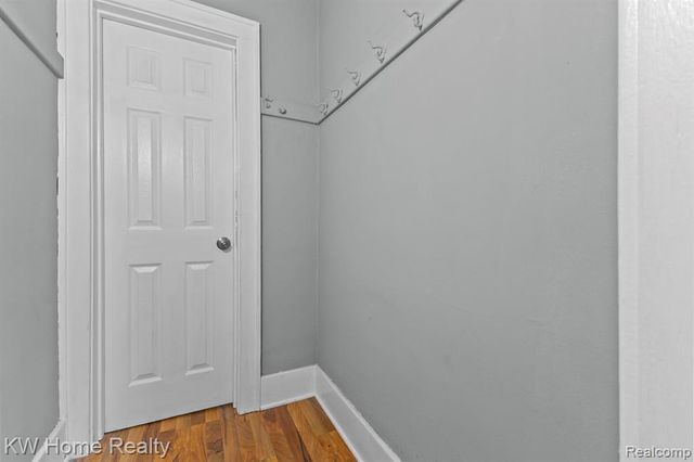 2341 Fullerton Street, Detroit, MI 48238