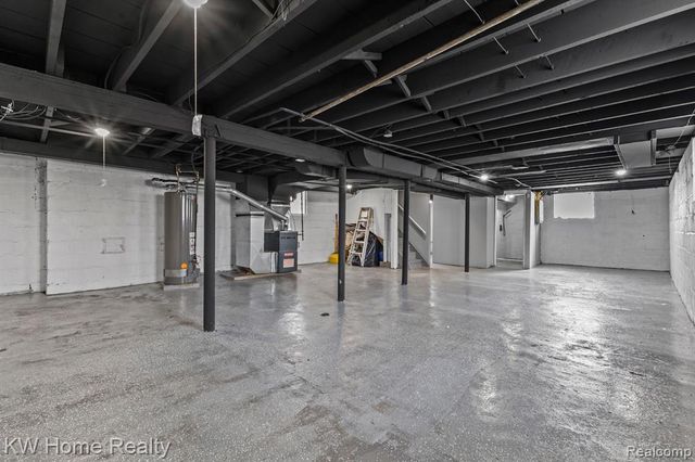 2341 Fullerton Street, Detroit, MI 48238