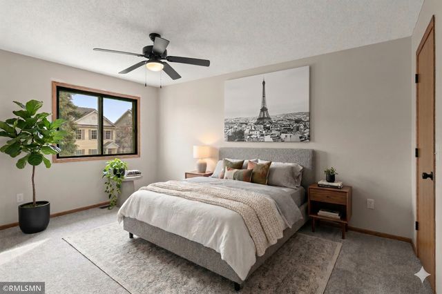 7578 13th Street N, Oakdale, MN 55128