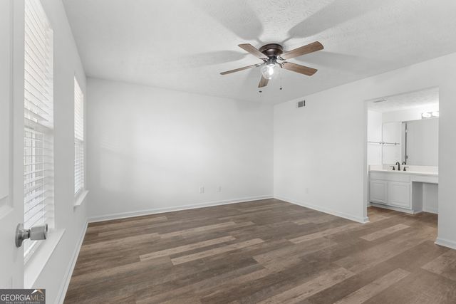 140 Carols Lane, Locust Grove, GA 30248