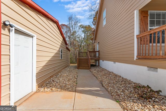 140 Carols Lane, Locust Grove, GA 30248