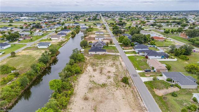1805 NE 13th AVE, Cape Coral, FL 33909