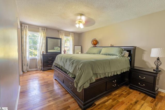401 Claremont Circle, Spartanburg, SC 29302