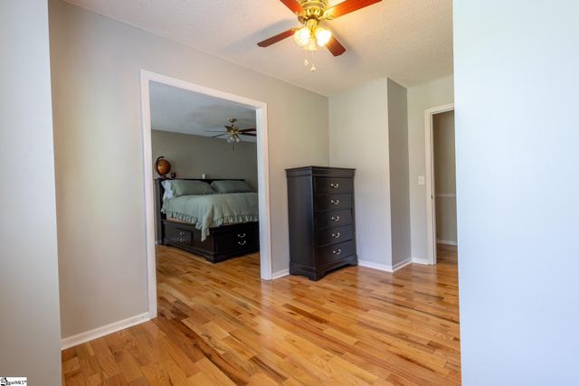 401 Claremont Circle, Spartanburg, SC 29302