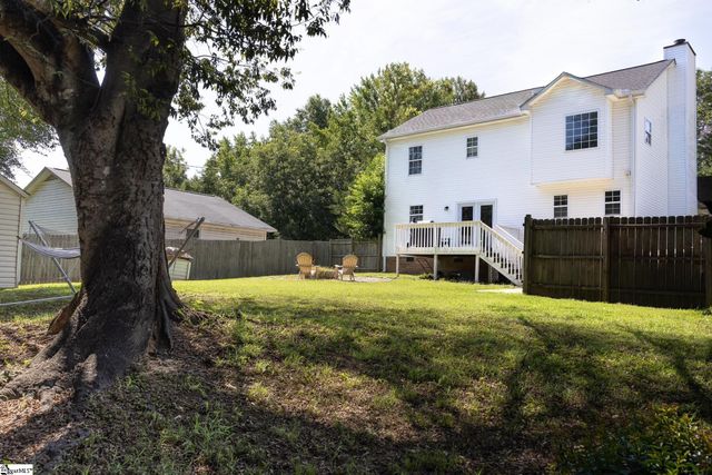 401 Claremont Circle, Spartanburg, SC 29302