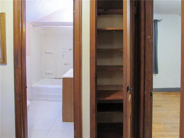 621 3RD St, N Versailles, PA 15137