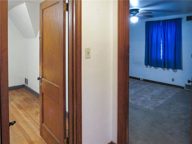 621 3RD St, N Versailles, PA 15137