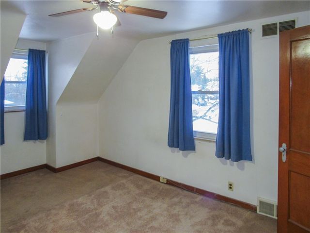 621 3RD St, N Versailles, PA 15137