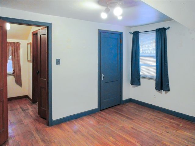 621 3RD St, N Versailles, PA 15137