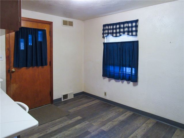 621 3RD St, N Versailles, PA 15137