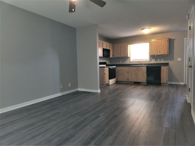 830 Decoy Court, Oak Grove, KY 42262