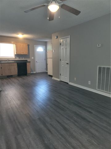 830 Decoy Court, Oak Grove, KY 42262